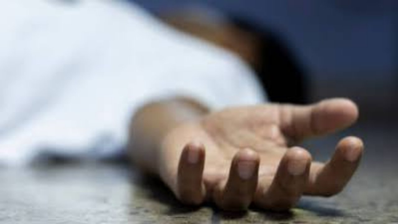मासूम के लिए काल बना साड़ी का झूला, स्कूल में मातम